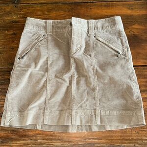 Athleta skirt size 2 perfect condition